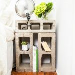 Des parpaings qui font table de chevet