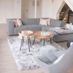 Table basse en forme de plateau